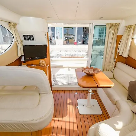 Yate 32 Pies Jeanneau